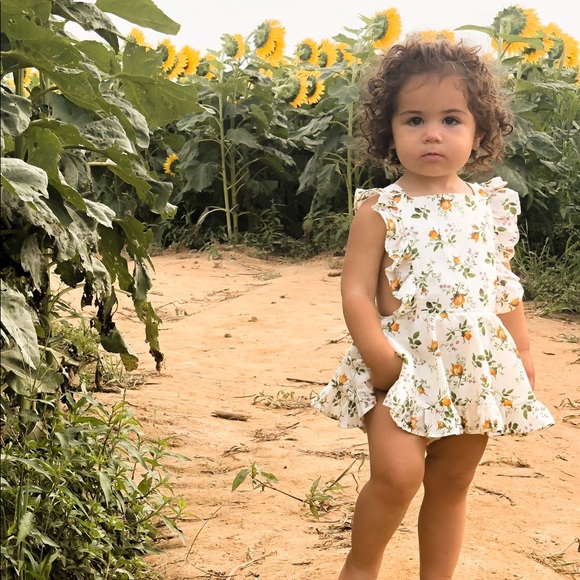 Numi Floral Pinafore 18-24 - Picture 3 of 4